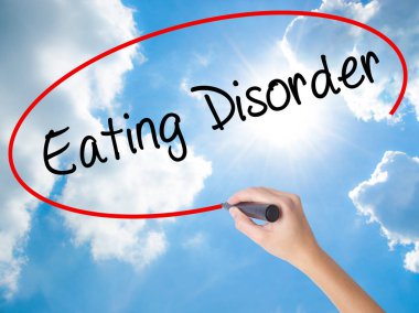 Kadın el yazma yeme bozukluğu ile görsel üzerinde siyah kalemi 