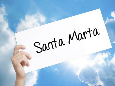 Santa Marta tabelada beyaz kağıt. Tex ile kağıt tutan adam el