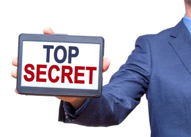 İşadamı el holding tablet çok gizli metin işareti ile. Isol