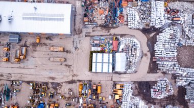 Bir atölye, fabrika, geri dönüşüm tesisi, wareho havadan görünümü