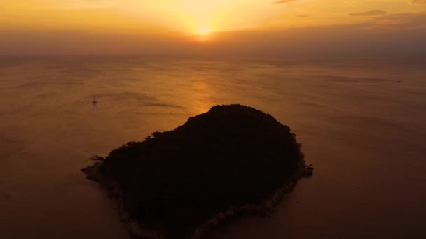 Beautiful bright orange sunset over the Andaman Sea. Aerial. Drone — Stock Video