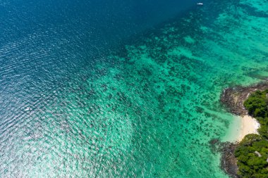 Tonsai ve Dalum Sahili 'nin güzel panoramik manzarası. Yeşil Jung.