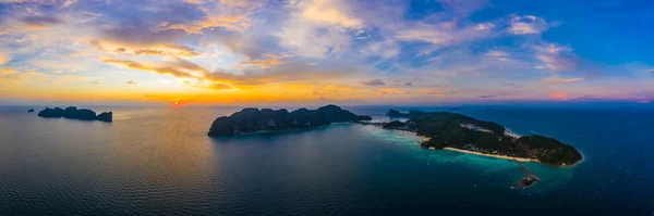 Amazing sunset aerial view of Nui Beach from drone. Ko Phi Phi D — Stock Photo, Image