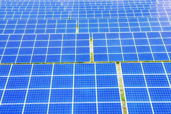 Power Solarmodul Auf Blauem Himmel Hintergrund Alternative Saubere Grüne Energie — Stockfoto