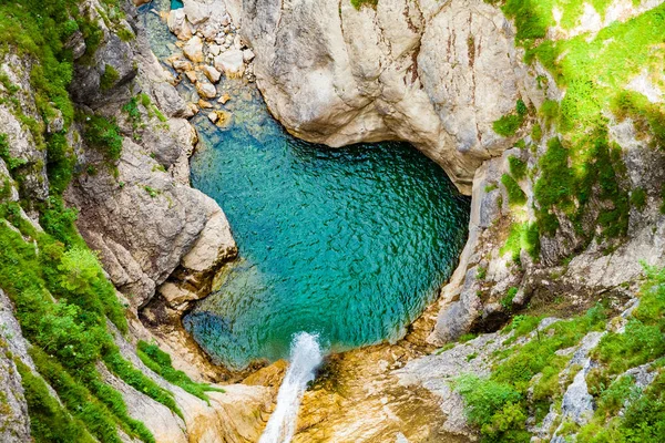 Neuschwanstein küçük şelale