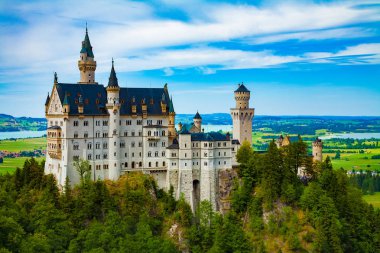 Neuschwanstein Şatosu. En famos ve dünyanın güzel kale