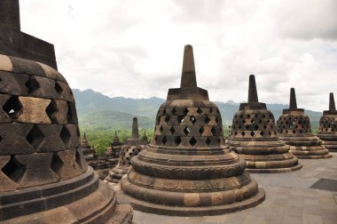 Borobudur, Unesco miras listesinde yazılı Yogyakarta bir Budist tapınağı