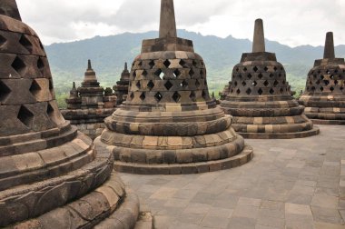 Borobudur, Unesco miras listesinde yazılı Yogyakarta bir Budist tapınağı