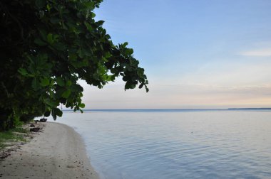 Endonezya güzel bir plaj tropikal ada. Karimunjawa.