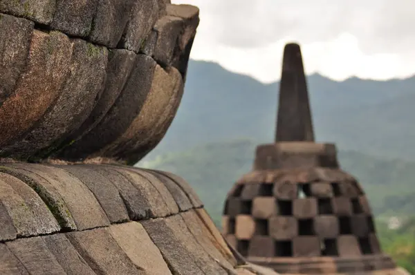 Borobudur, um templo budista em Yogyakarta inscrito na lista de património da UNESCO — Fotografia de Stock