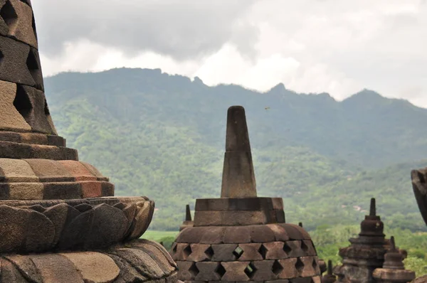 Borobudur, buddhistický chrám v Yogyakarta zapsáno na seznamu kulturního dědictví UNESCO — Stock fotografie