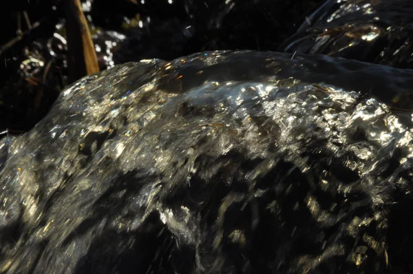 Torrent Riacho Fluxo Rápido Água Limpa Pura Uma Cachoeira — Fotografia de Stock