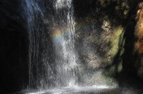 Rainbow Wodospad Millomeris Górach Cyprze — Zdjęcie stockowe