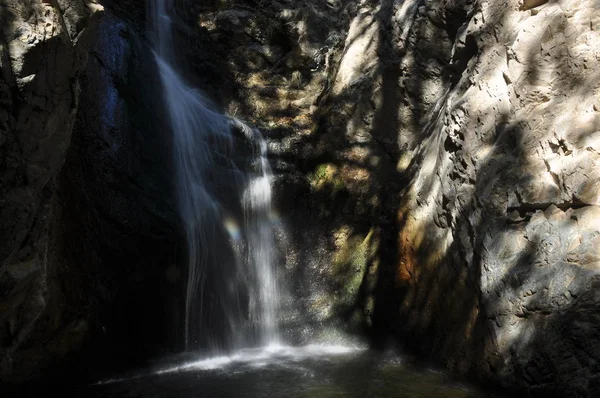 Rainbow Wodospad Millomeris Górach Cyprze — Zdjęcie stockowe