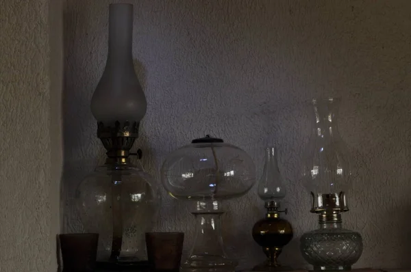 Lámparas Aceite Adorno Repisa Chimenea Fuente Luz Edad Media — Foto de Stock