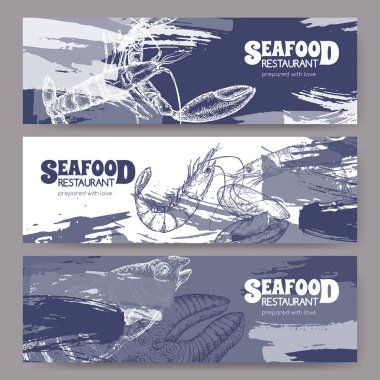 Balık, karides, ıstakoz, istiridye vintage çizimler ile üç afiş.