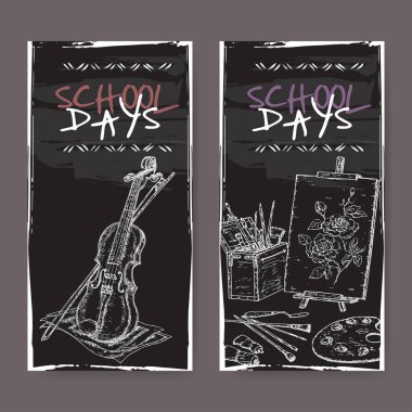 Şekil sanat araçları ve keman blackboard arka plan üzerinde çizimler iki afiş okul ile ilgili.