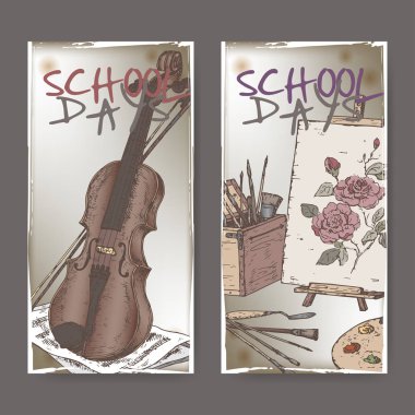 Şekil sanat araçları ve keman blackboard arka plan üzerinde renkli çizimler iki afiş okul ile ilgili.