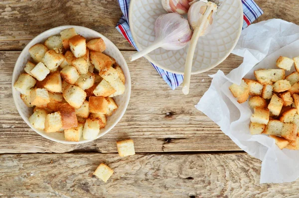 Food photography. Homemade croutons — Stock Photo, Image