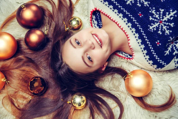 Hermosa chica sonriente. — Foto de Stock