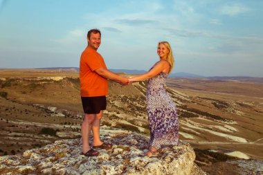 Seven bir kaya üzerine çift. 