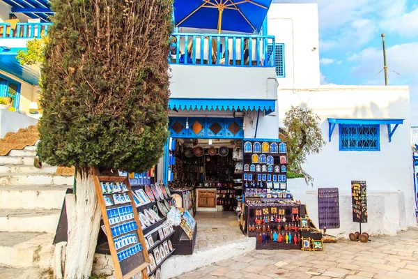 Beyaz-mavi şehir, Sidi Bou Said, Tunus. — Stok fotoğraf