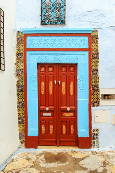 Hagyományos ajtó dísz-Hammamet. — Stock Fotó