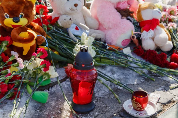 Place of memory of victims of the fire in the city of Kemerovo. — Stock Photo, Image