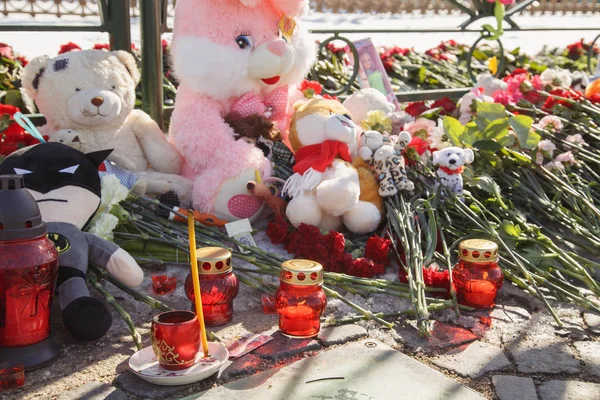 Place of memory of victims of the fire in the city of Kemerovo. — Stock Photo, Image