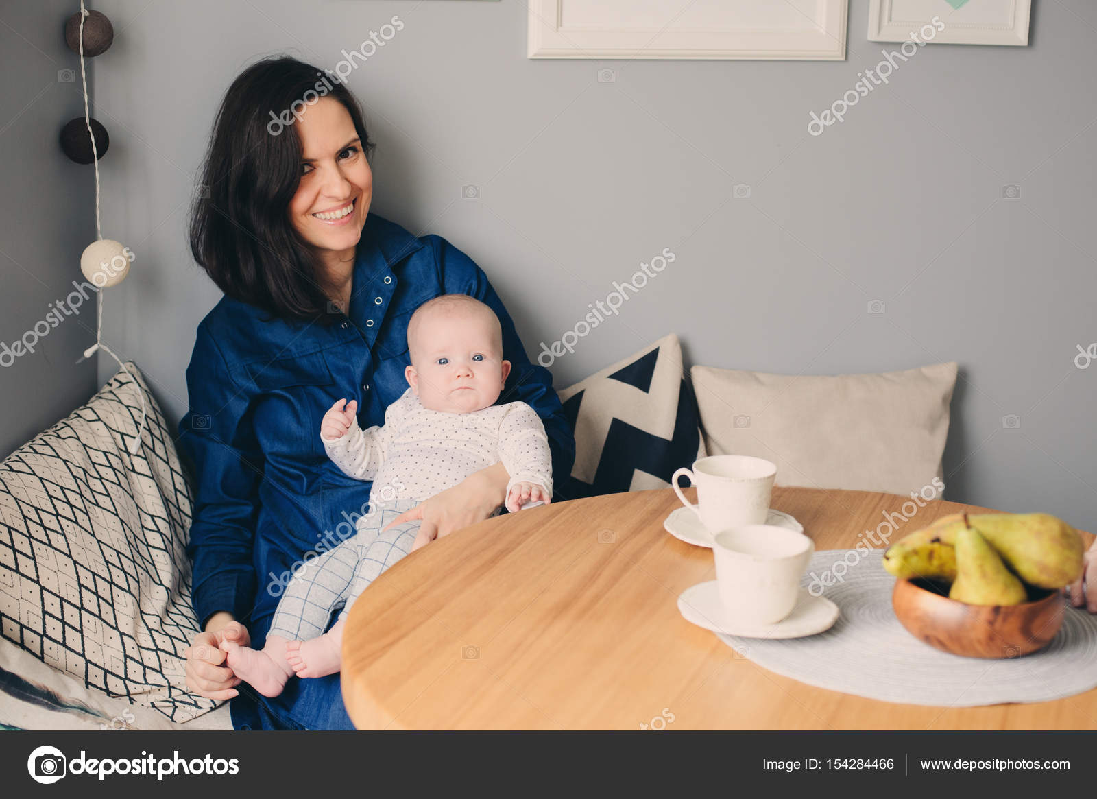 Randevú férfi egy fiatal lányával