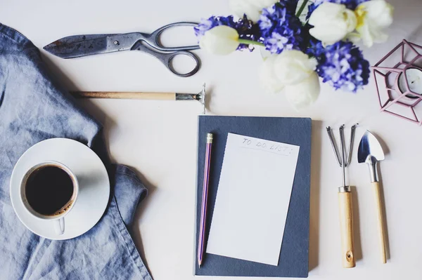 Lente Tuinman Plan Takenlijst Tafel Met Lege Ruimte Een Witte — Stockfoto