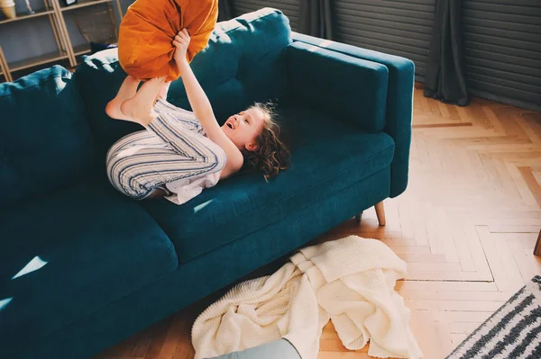 Happy Kid Girl Having Fun Home Lazy Weekend Morning Fighting — Stock Photo, Image