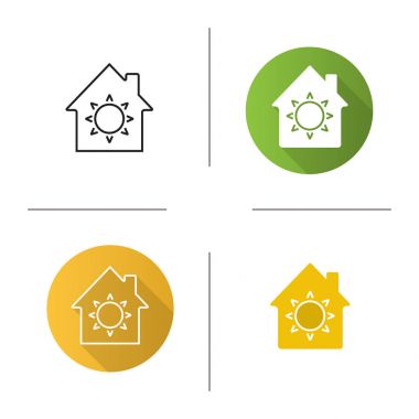 Ev Eko elektrifikasyon simgesi. Düz tasarım, doğrusal ve glif renk stilleri. Güneş içinde olan ev. İzole vektör çizimler