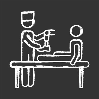 Protez tebeşir ikonu. Cerrahi olmayan tıbbi prosedür. Doktor, hasta. Uzuvsuz bir ampüte. Mekanik bacak protezi. Yara tedavisi. Gazilere yardım. İzole edilmiş vektör karatahta çizimi