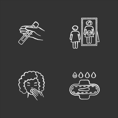 Siyah arka planda ilk hamilelik belirtileri beyaz tebeşir simgeleri görülüyor. Hamile kadın için pozitif test. Bebeğin sezgisel hissi. Dönemin hafif kanaması var. İzole edilmiş vektör karatahta çizimleri