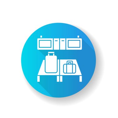 Bagaj kontrolü mavi düz dizayn uzun gölge simgesi. Havaalanı terminalinde masanın üstünde. Yolcu çantalarının sınır kontrolü. Uçak kontrol noktası. Siluet RGB renk çizimi