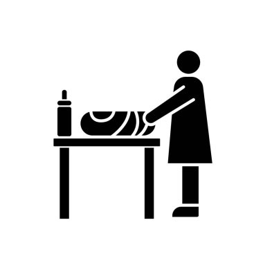 Tablo düz tasarımı uzun gölge sembol simgesi değiştiriliyor. Anne bebek için bebek bezi değiştiriyor. Hamile bir bakıcı. Anne bebeğe bakıyor. Beyaz uzayda siluet sembolü. Vektör izole illüstrasyonu