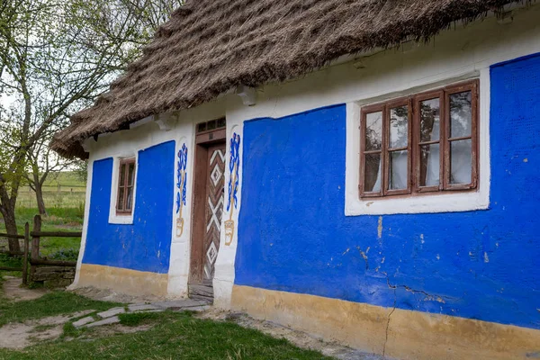 National Museum Pirogovo in the outdoors near Kiev. — Stock Photo, Image