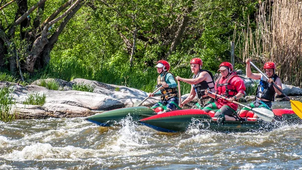 Myhiya Ucrânia Maio 2018 Rafting Caiaque Turismo Ecológico Água Vista — Fotografia de Stock