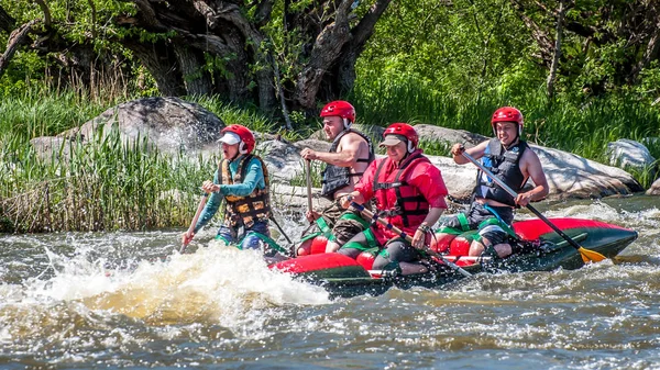 Myhiya Ucrânia Maio 2018 Rafting Caiaque Turismo Ecológico Água Vista — Fotografia de Stock
