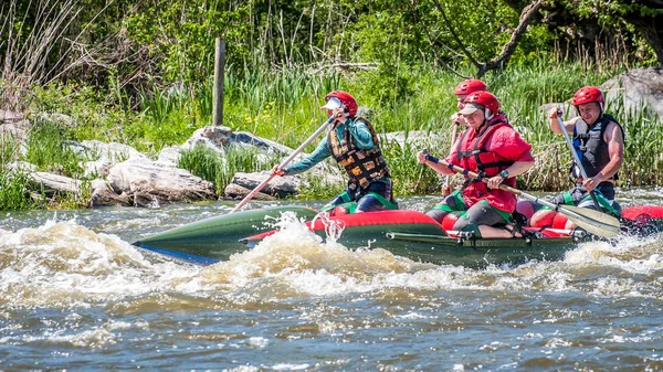 Myhiya Ucrânia Maio 2018 Rafting Caiaque Turismo Ecológico Água Vista — Fotografia de Stock