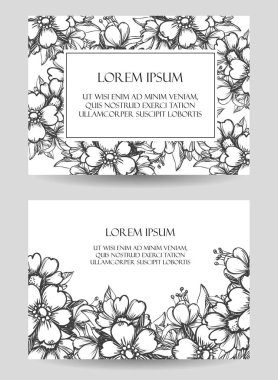 Çiçekli davetiye kartı