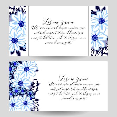 davetiye kartlarla çiçek öğeleri