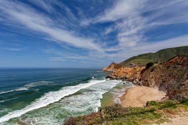 Pasifik Okyanusu - California devlet yolu 1 (Pacific Coast Highway), yakın Monterey Kaliforniya, ABD