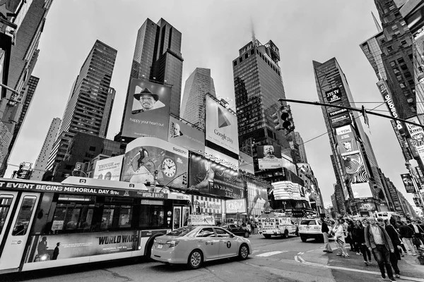 Tráfego noturno Times Square, Nova Iorque, Midtown, Manhattan — Fotografia de Stock