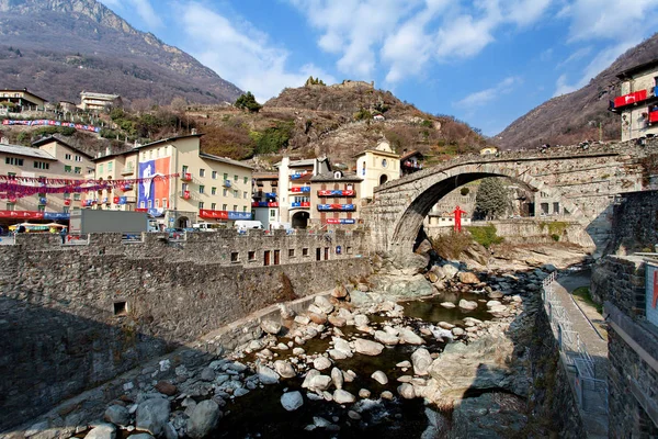 Pont-Saint-Martin Carnaval historique Pont Saint Martin Valle d'aosta, Italie — Photo