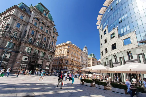 Stephansplatz-비엔나, 오스트리아 비엔나, 역사적인 시 센터의 메인 광장 — 스톡 사진