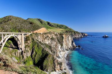 Pasifik Okyanusu - California devlet yolu 1 (Pacific Coast Highway) - Bixby dere Köprüsü, Big Sur alan, California, Amerika Birleşik Devletleri