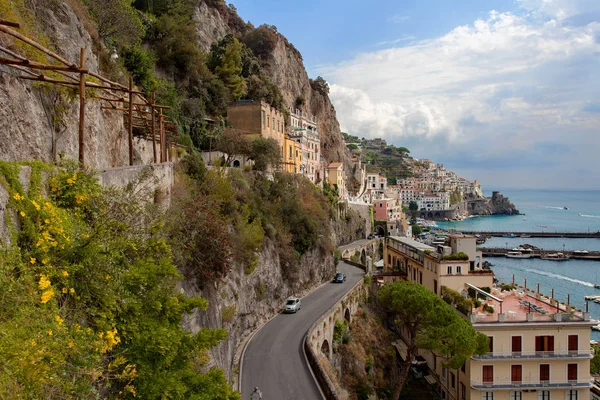 Amalfi al amanecer - Costa de Amalfi, Campania, Italia — Foto de Stock