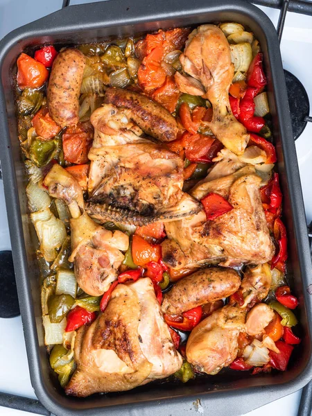 Chicken Scarpariello Close Baking Sheet Chicken Sausages Peppers Onions Pomiodors — Stock Photo, Image